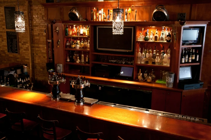 Bar & Pub